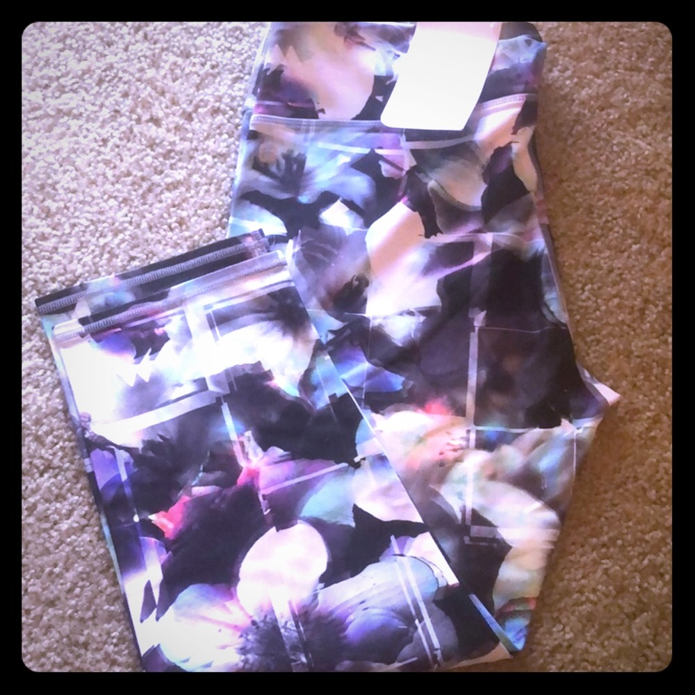 Fabletics Salar Printed Capris